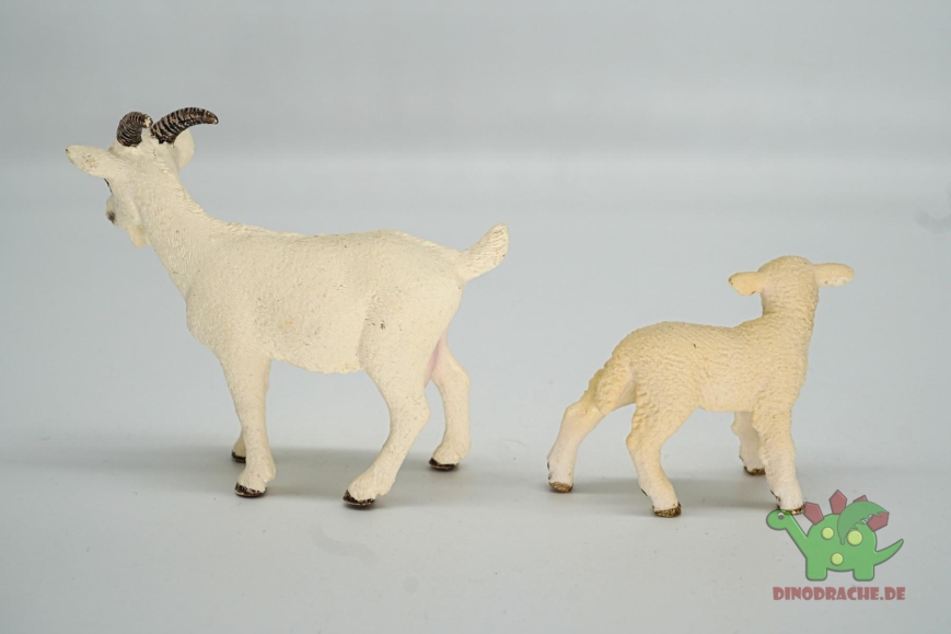 SCHLEICH 42375 Bauer Mit Ziege - Spielzeugfigur Für Die Farm World, Ab 3 Jahren
